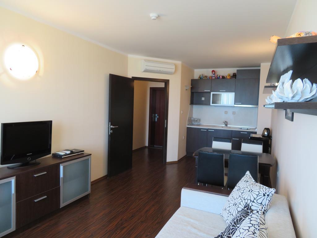 Apartments Sirena - First line Goldstrand Exterior foto