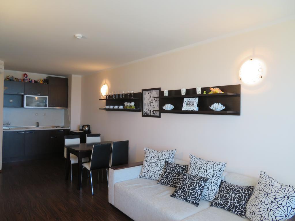 Apartments Sirena - First line Goldstrand Exterior foto
